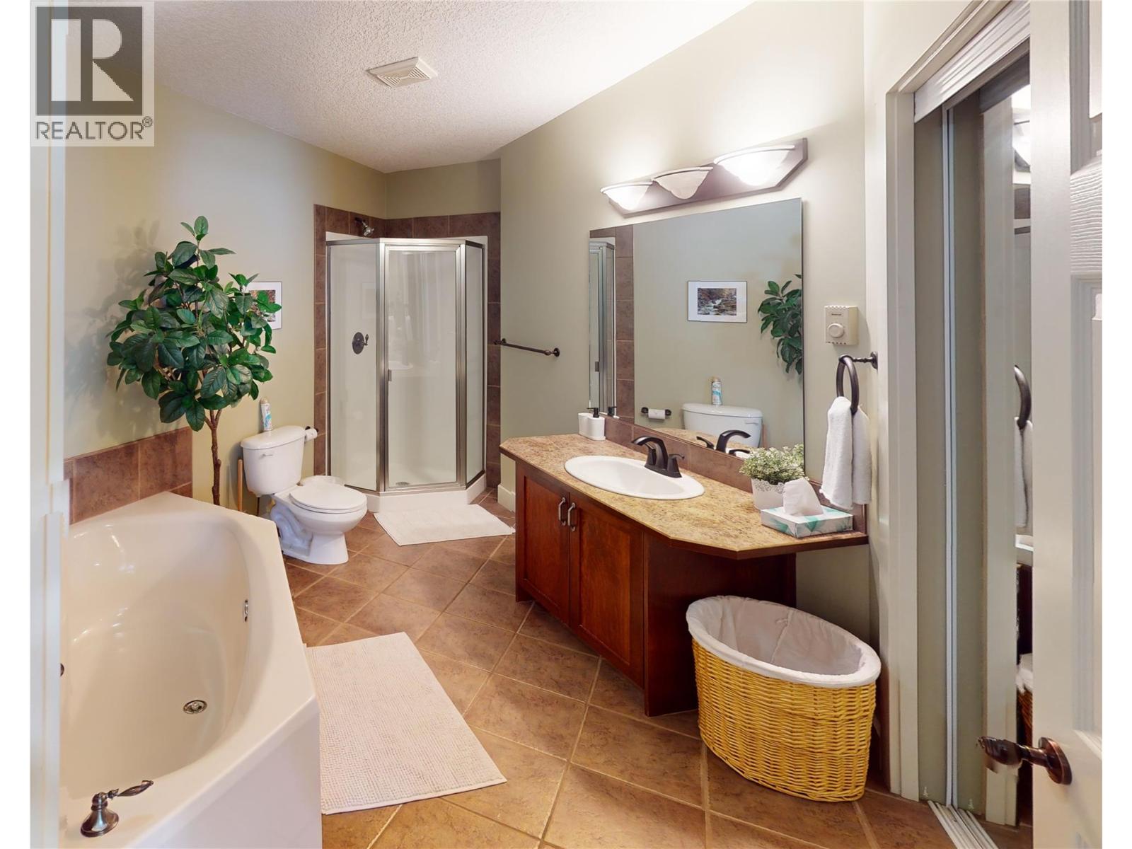 7307 PROSPECTOR Avenue Unit# 205, Radium Hot Springs