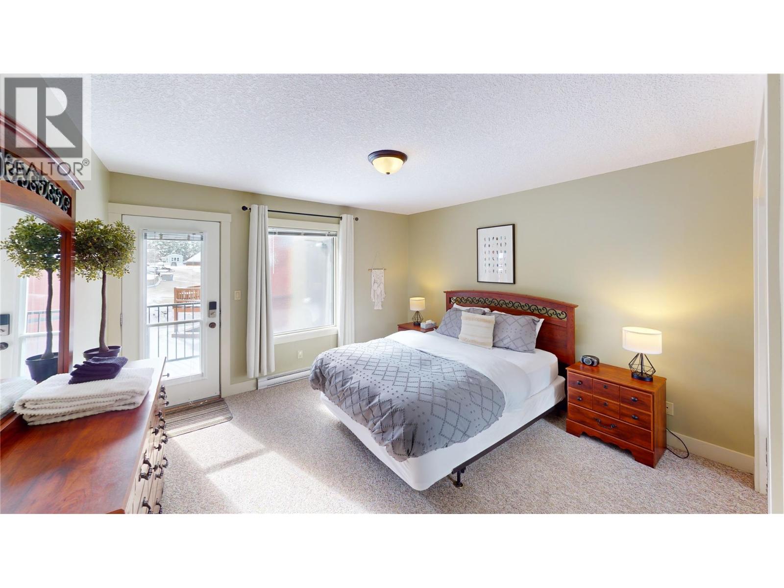 7307 PROSPECTOR Avenue Unit# 205, Radium Hot Springs