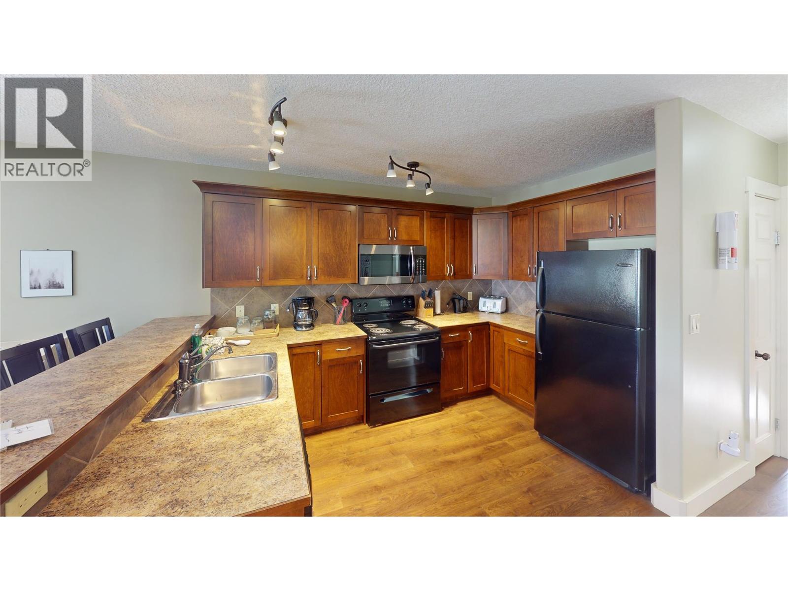 7307 PROSPECTOR Avenue Unit# 205, Radium Hot Springs