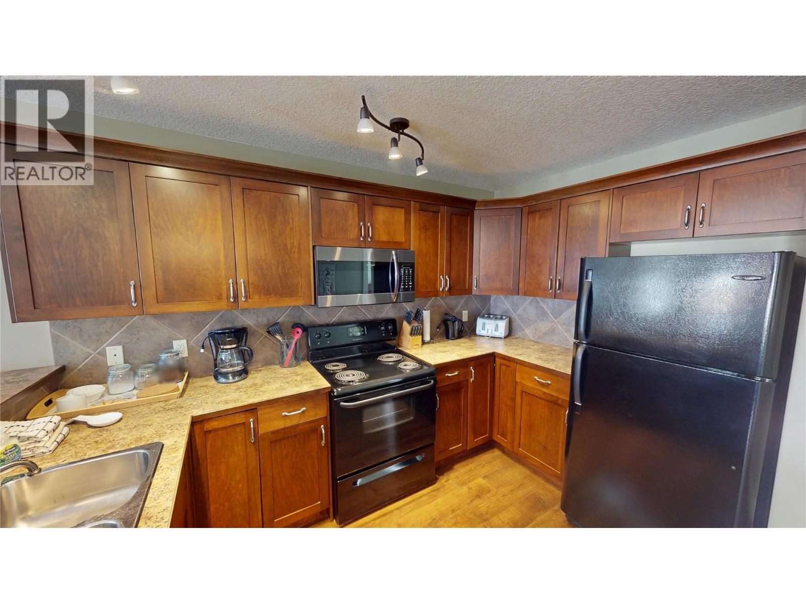 7307 PROSPECTOR Avenue Unit# 205, Radium Hot Springs