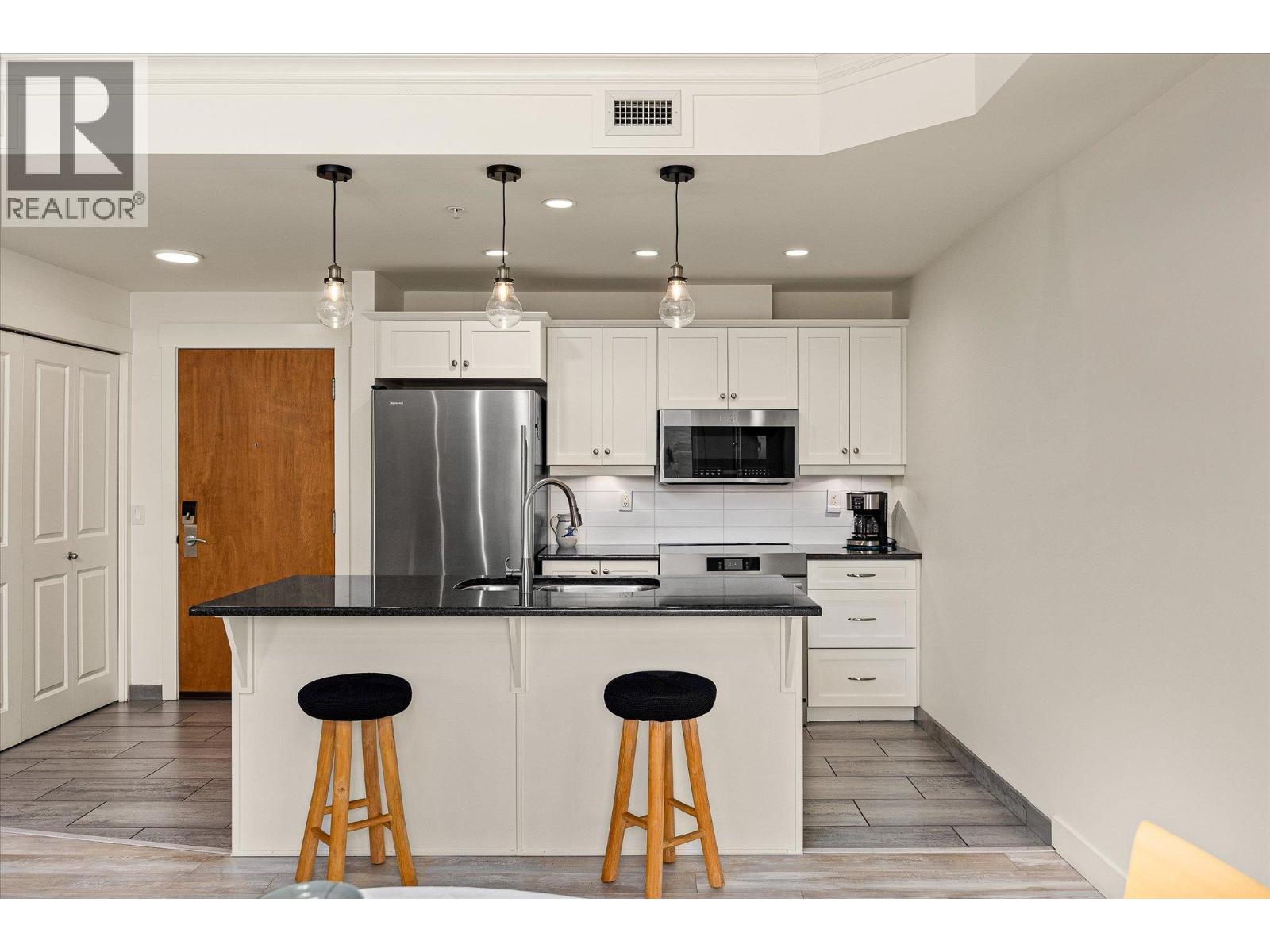 2901 Abbott Street Unit# 304, Kelowna