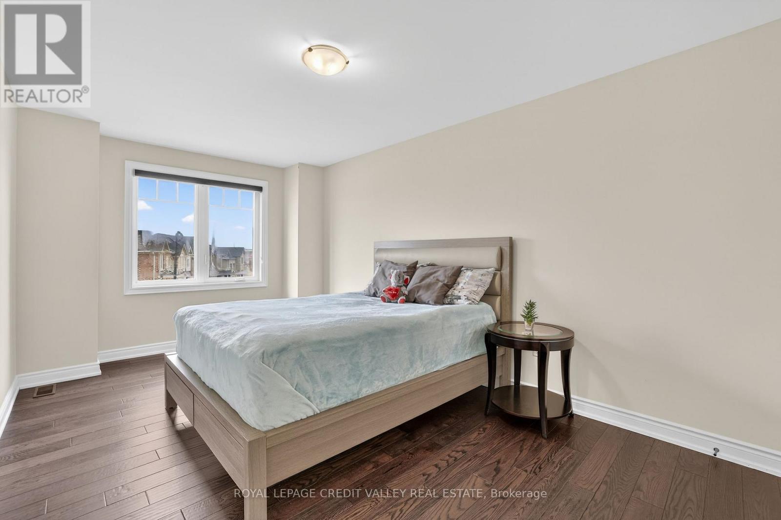 29 MEMORIAL COURT - 28