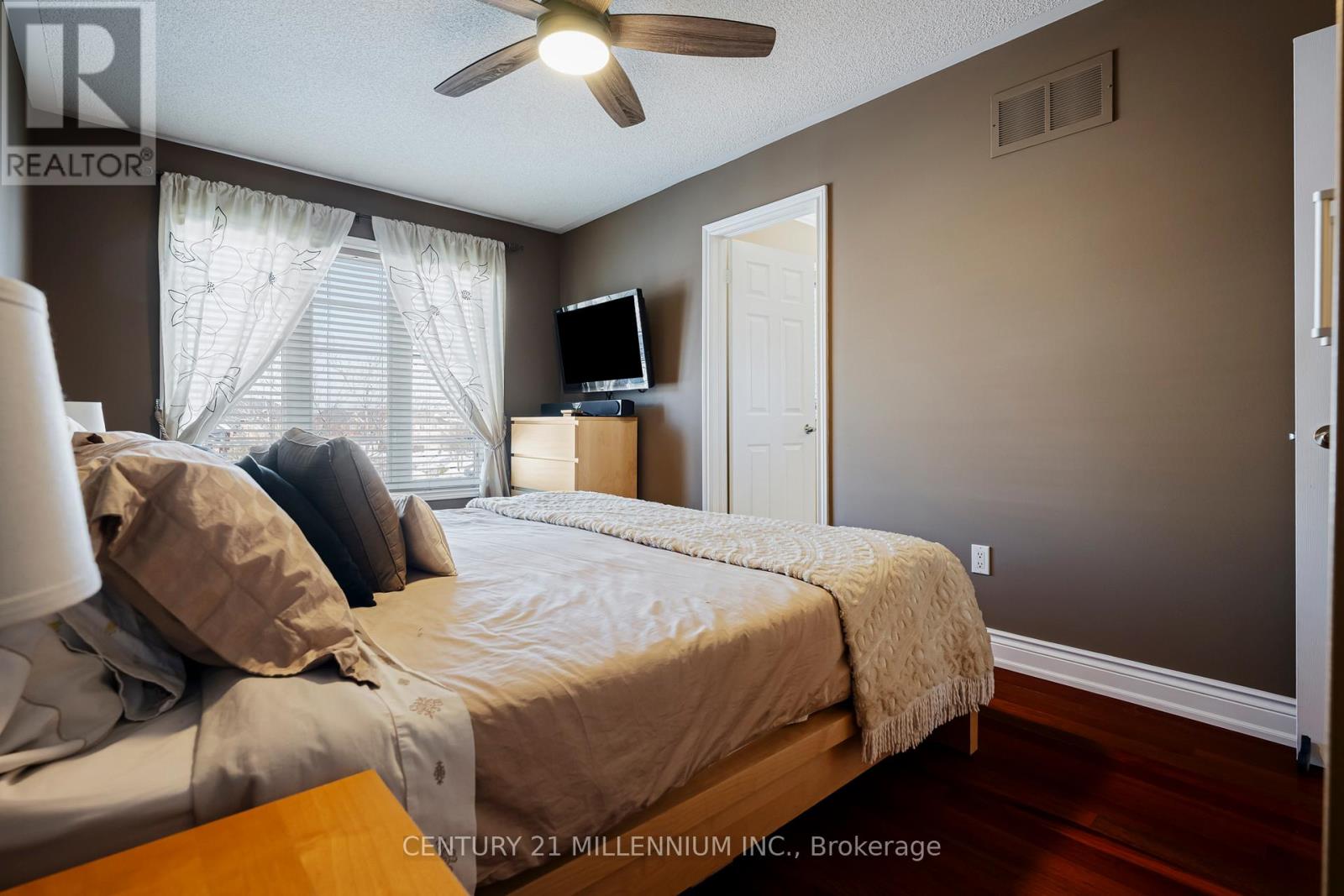 42 RUBYSILVER DRIVE - 20
