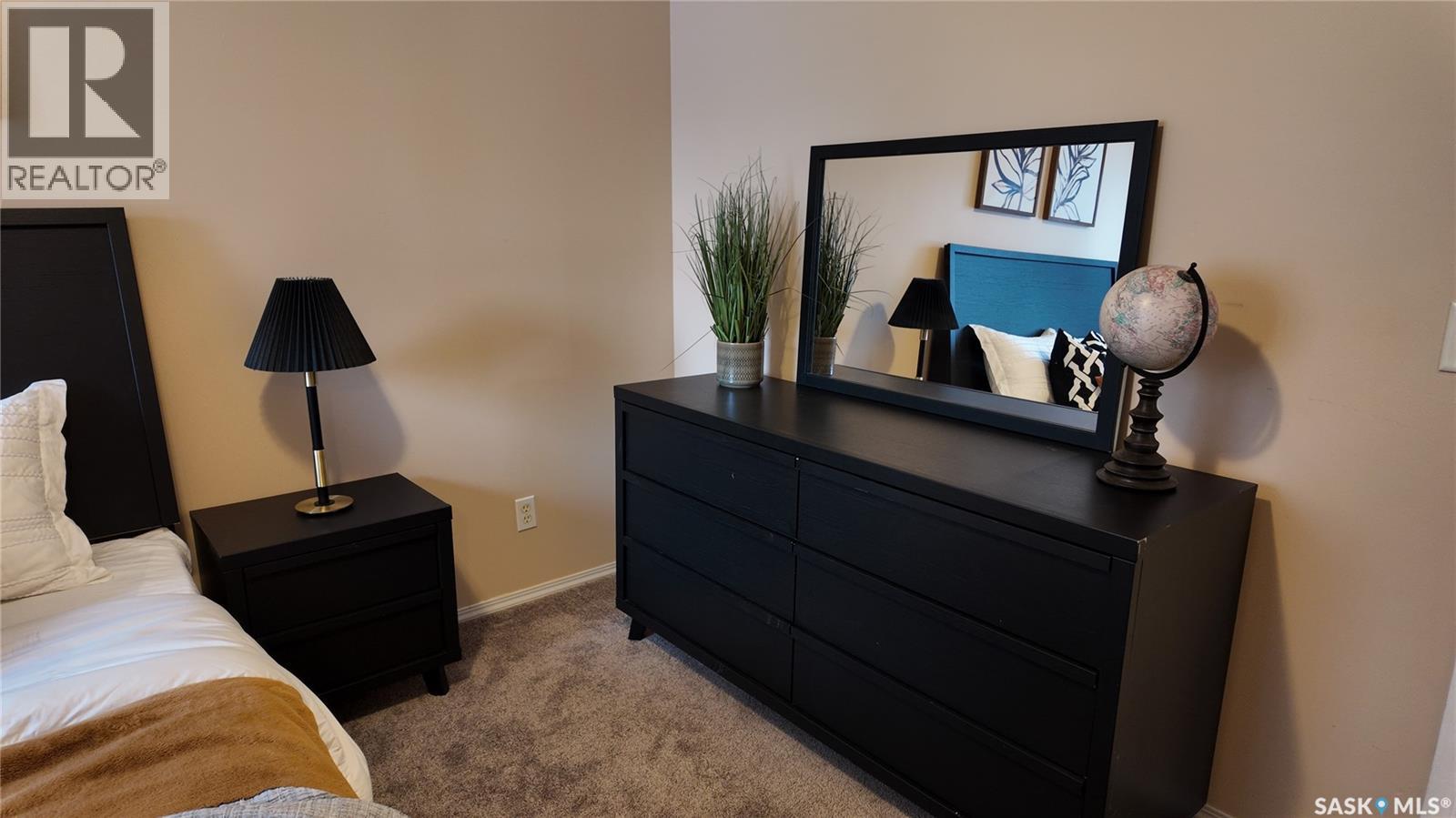 Single Family House for Sale in  Buckingham DRIVE E Regina 