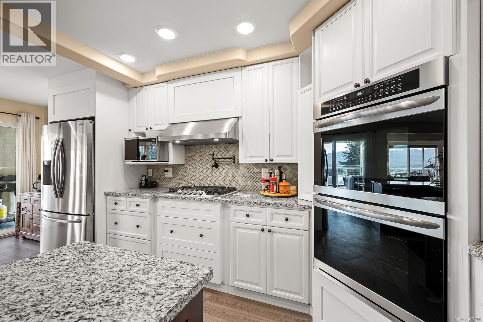 1418 VALLEY VIEW DR - 10