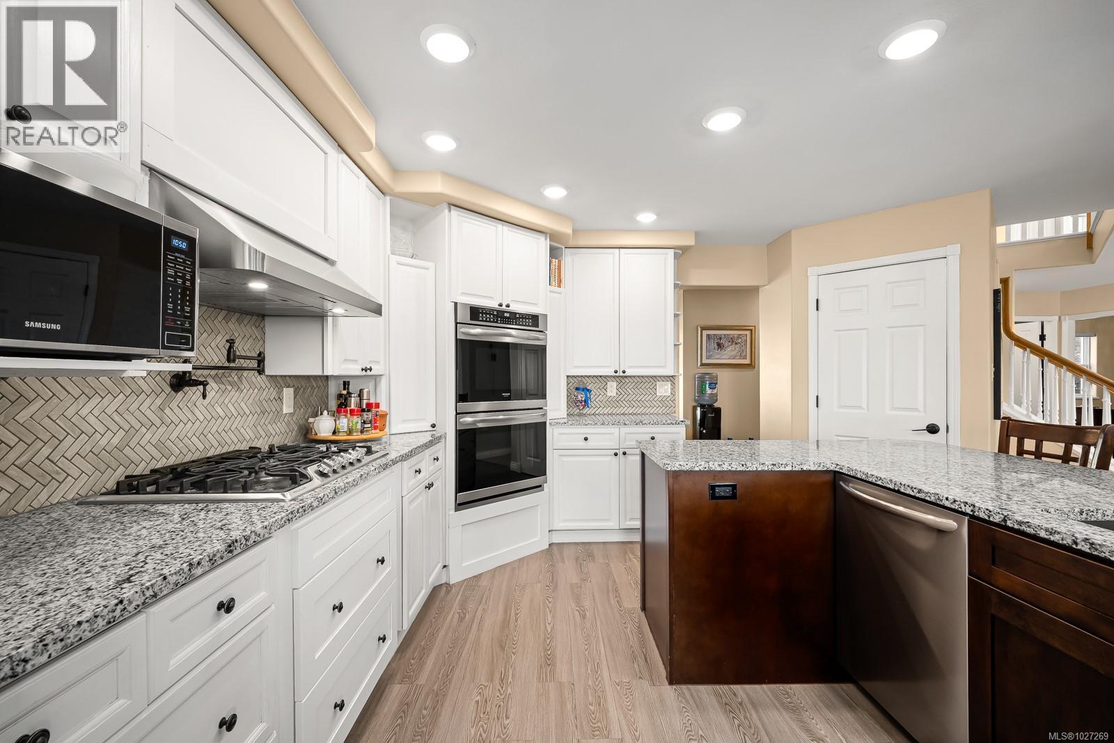 1418 VALLEY VIEW DR - 6