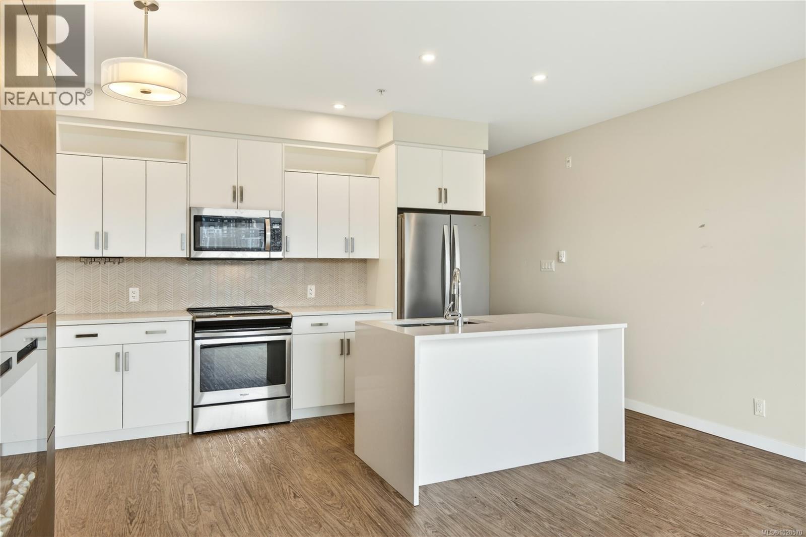 #310 91 CHAPEL ST - 22