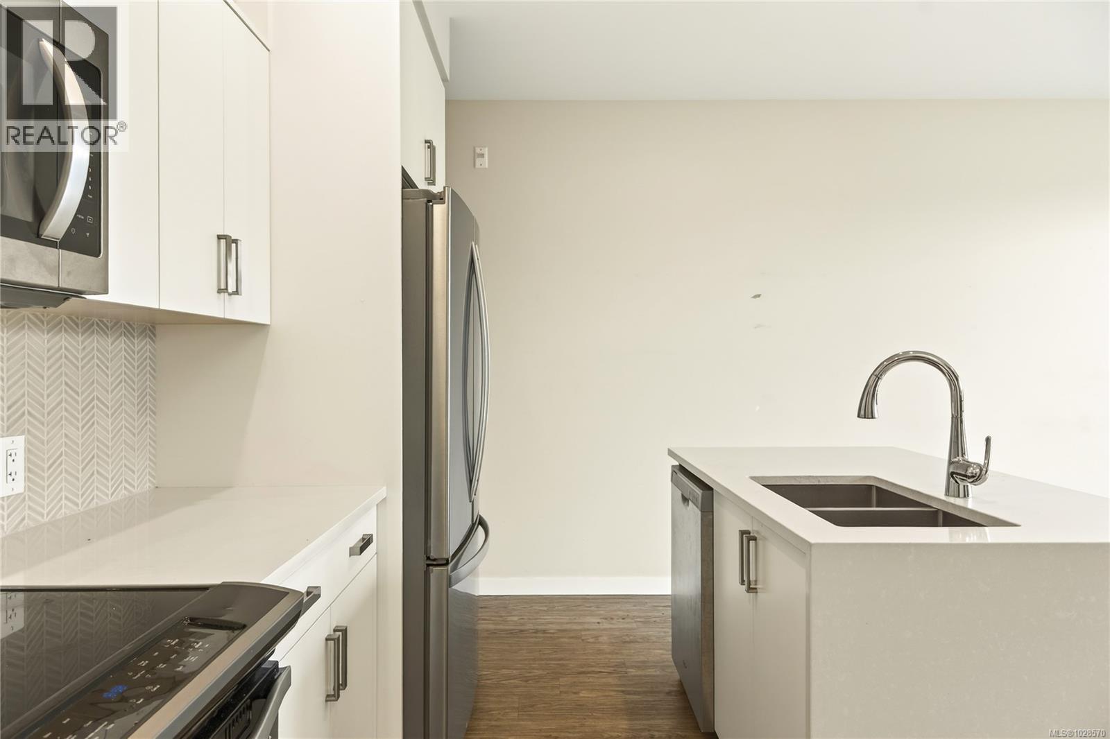 #310 91 CHAPEL ST - 23