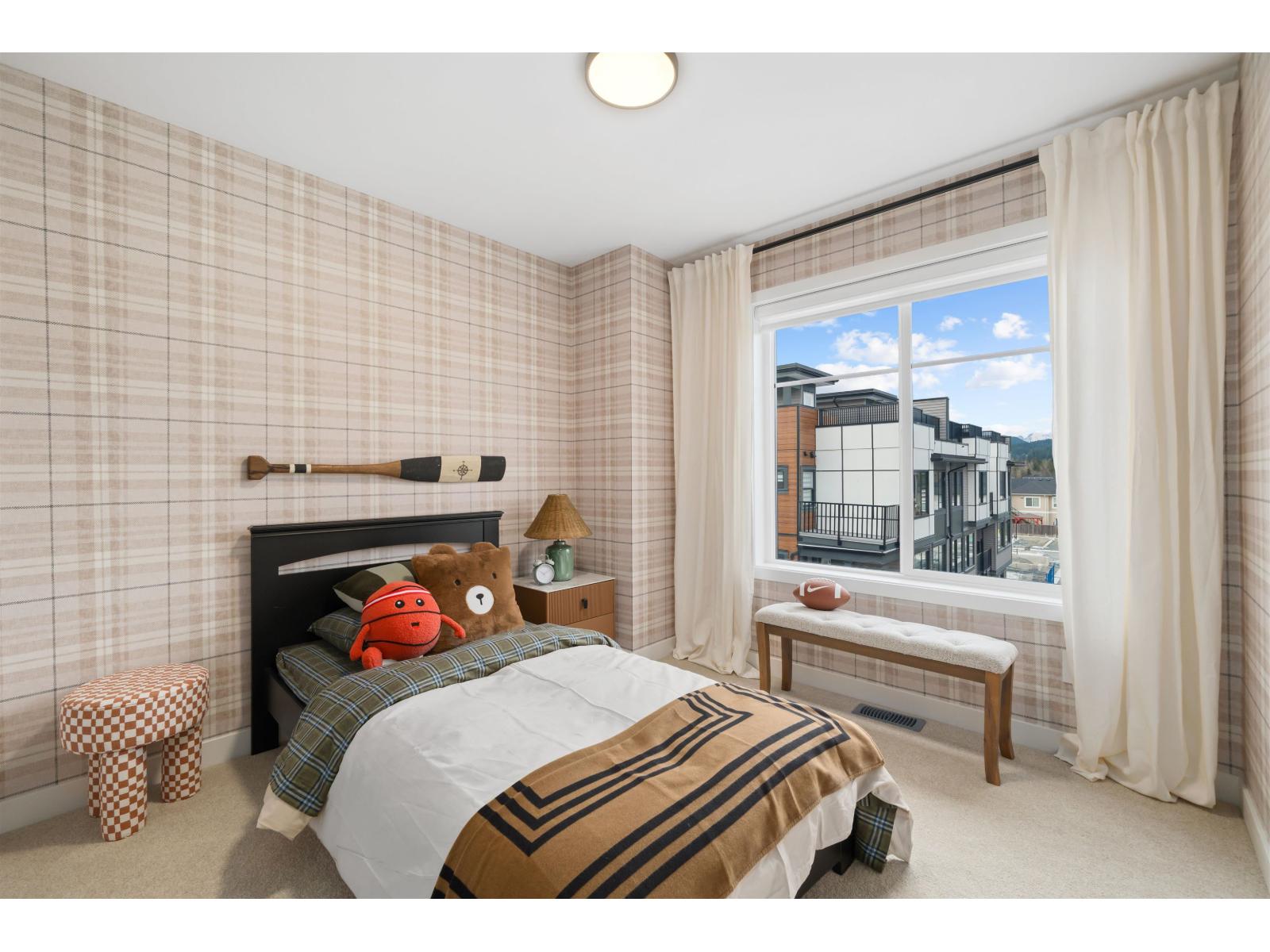 8 32929 CHERRY AVENUE, Mission