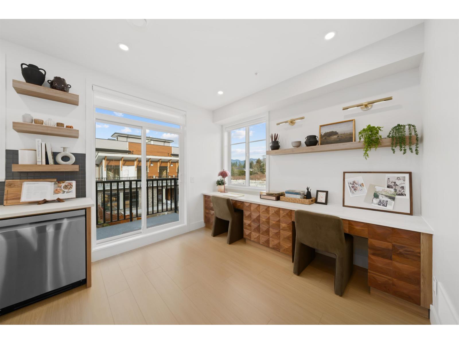 48 32929 CHERRY AVENUE, Mission