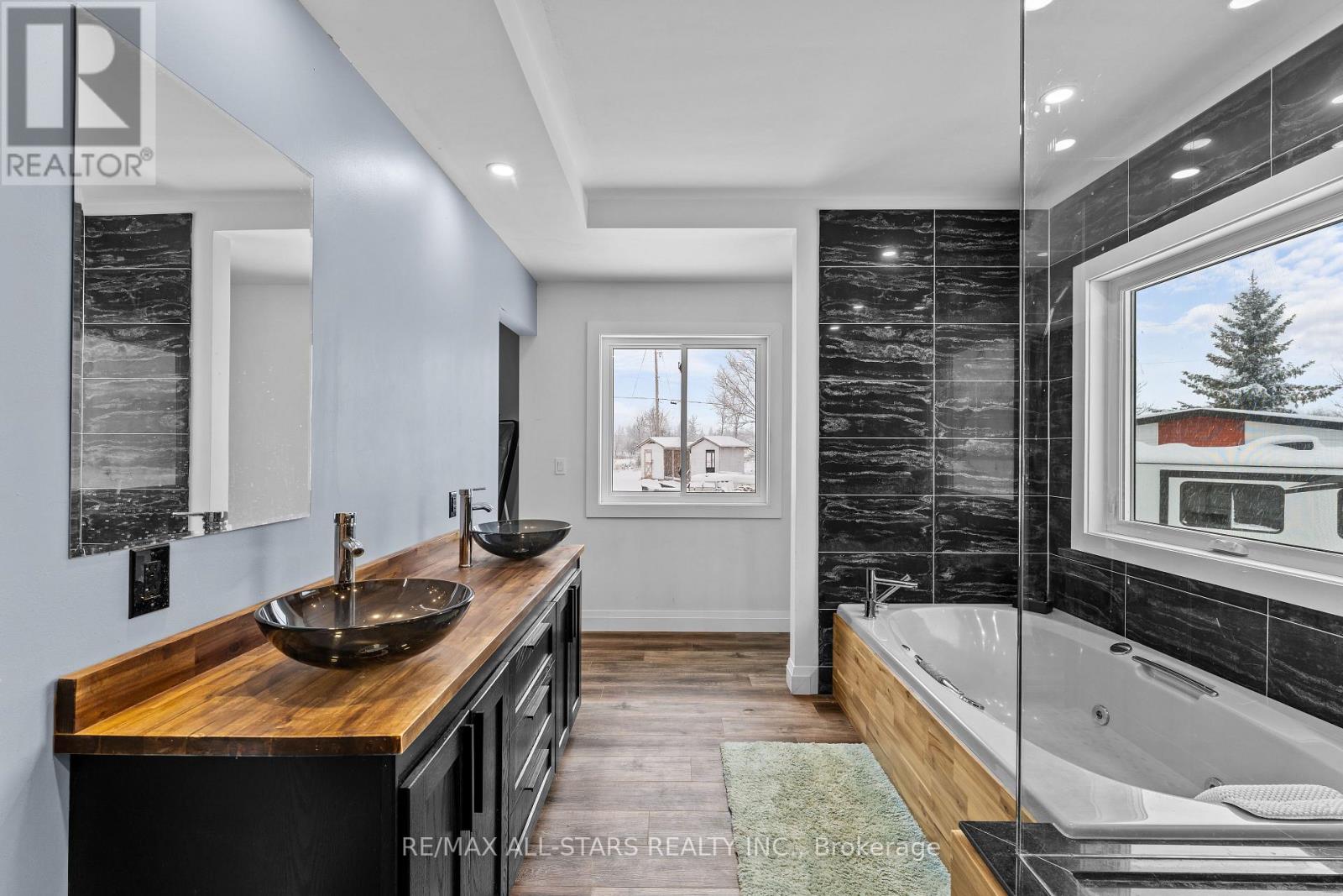 1062 NORTHLINE ROAD - 22