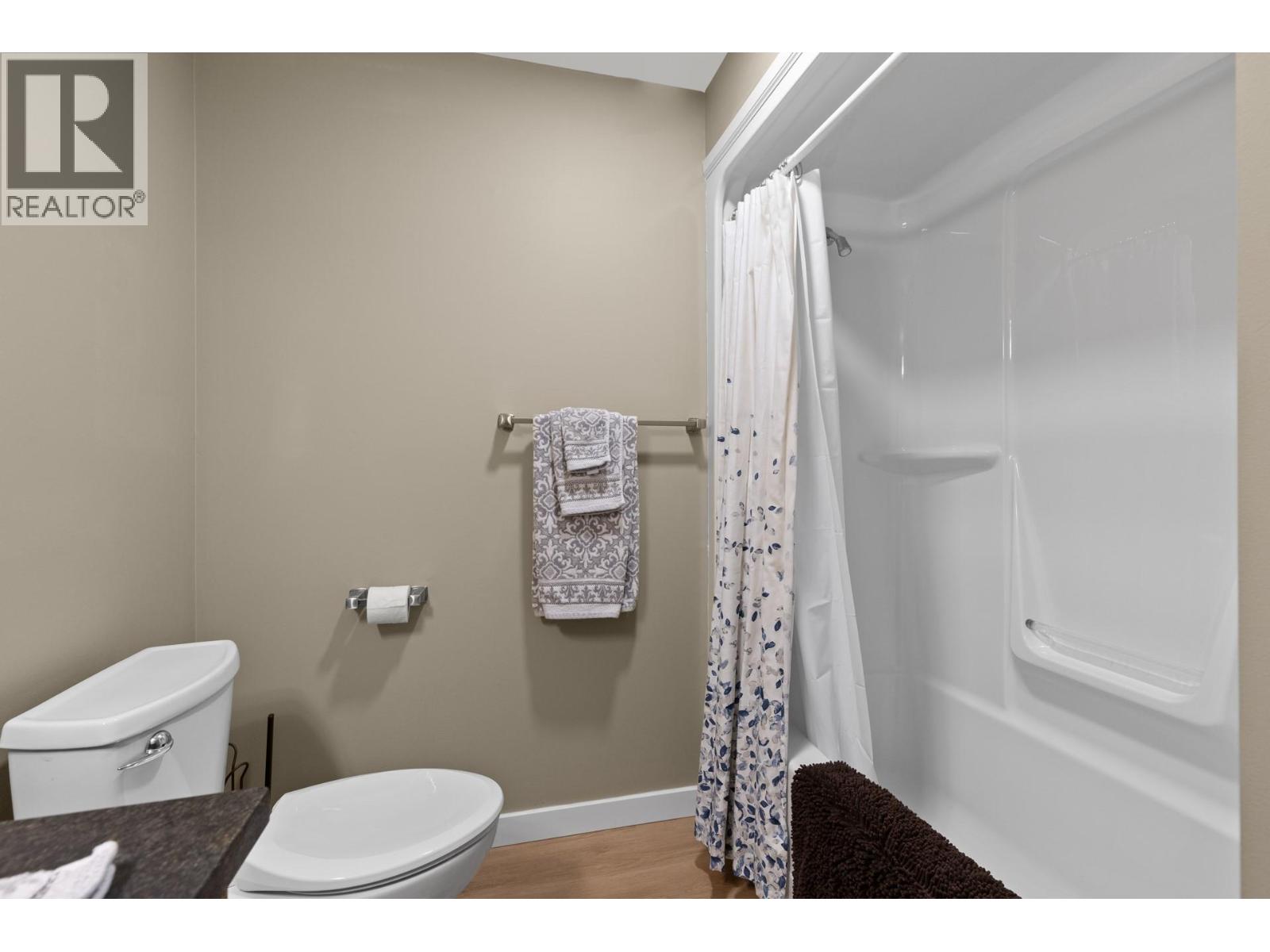 119 St Andrews Drive - 34