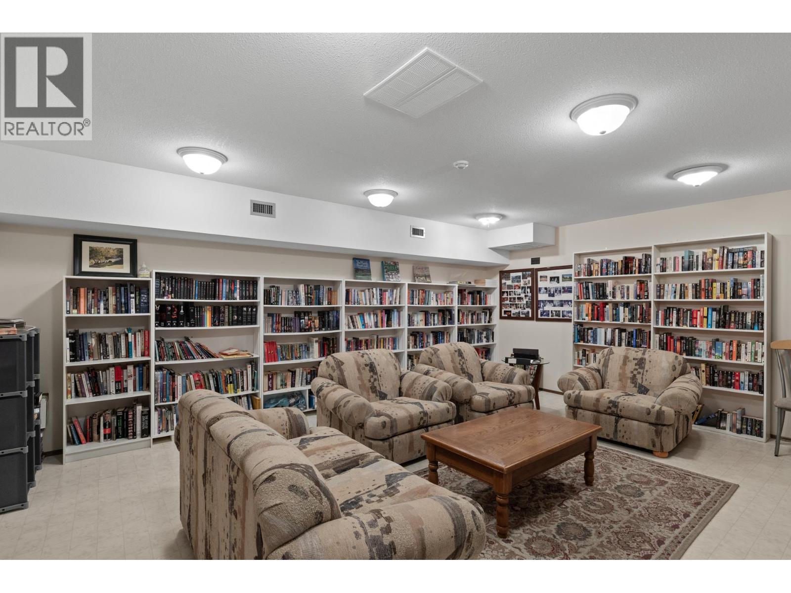 119 St Andrews Drive - 53
