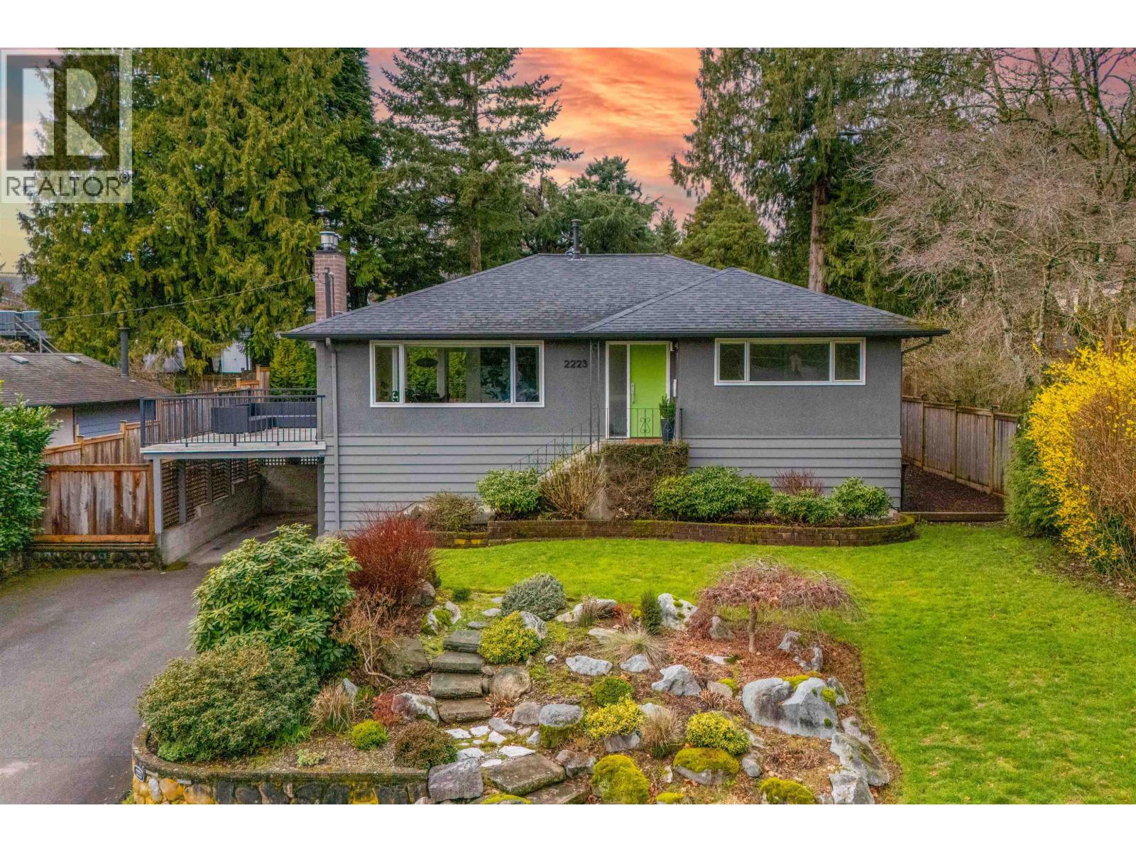 2223 GREYLYNN CRESCENT, North Vancouver