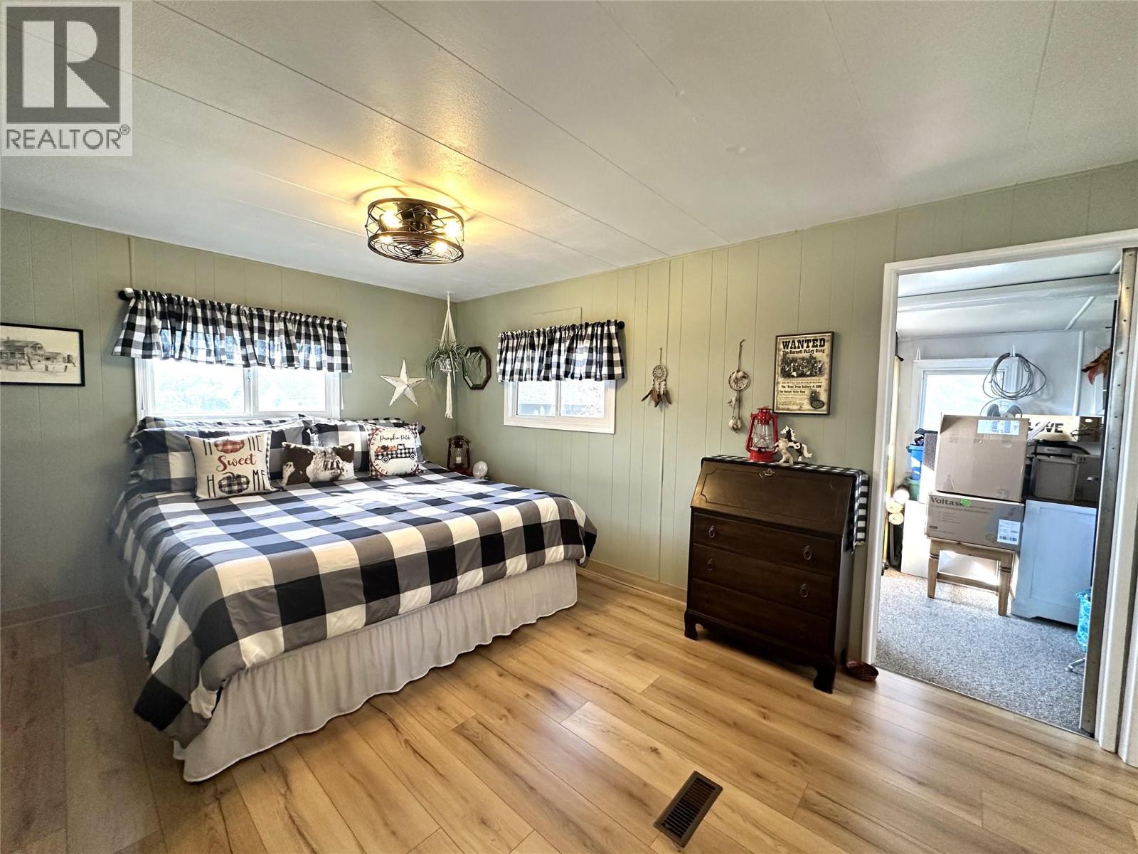 146 WILLOW Court Unit# 6B, Oliver