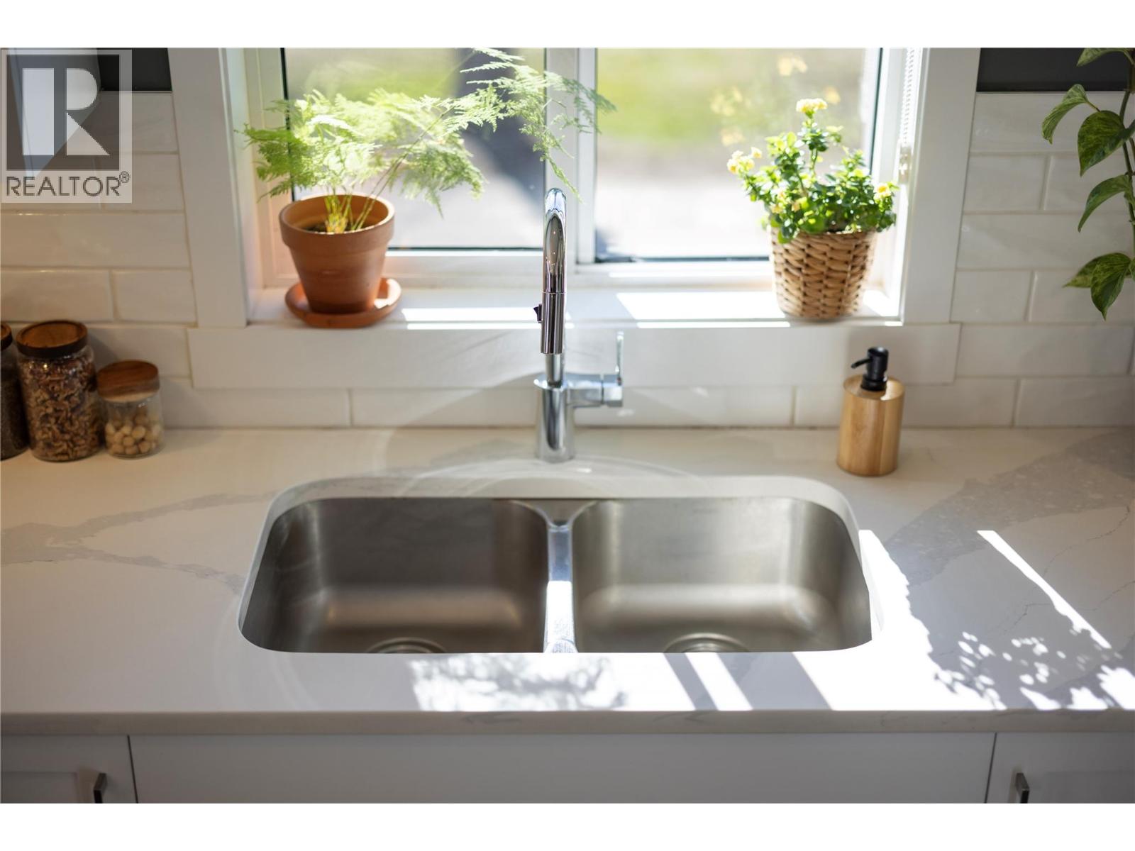 4602 20 Street Unit# 2, Vernon