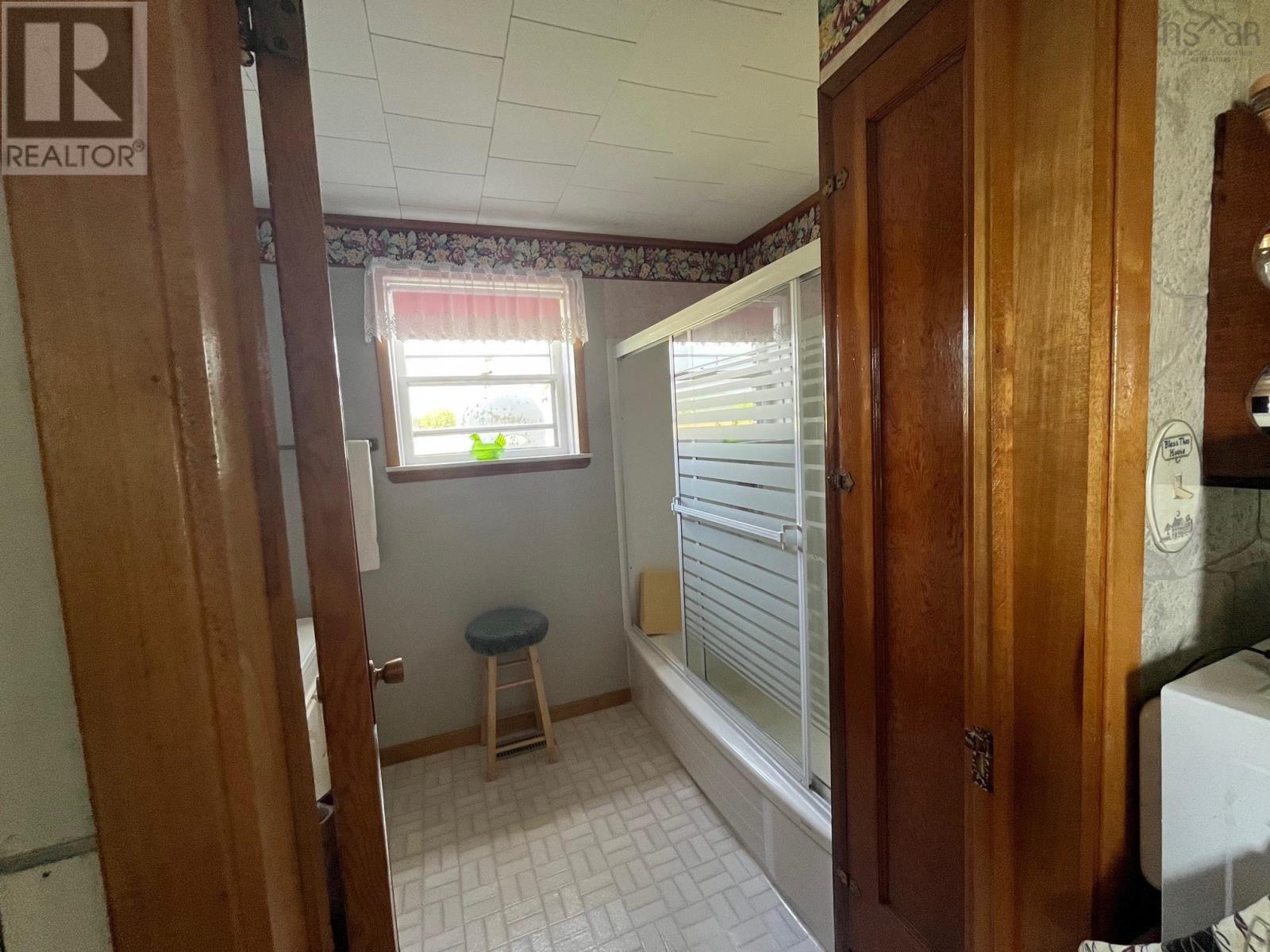 Property 20 of 32 of 3685 Highway 209