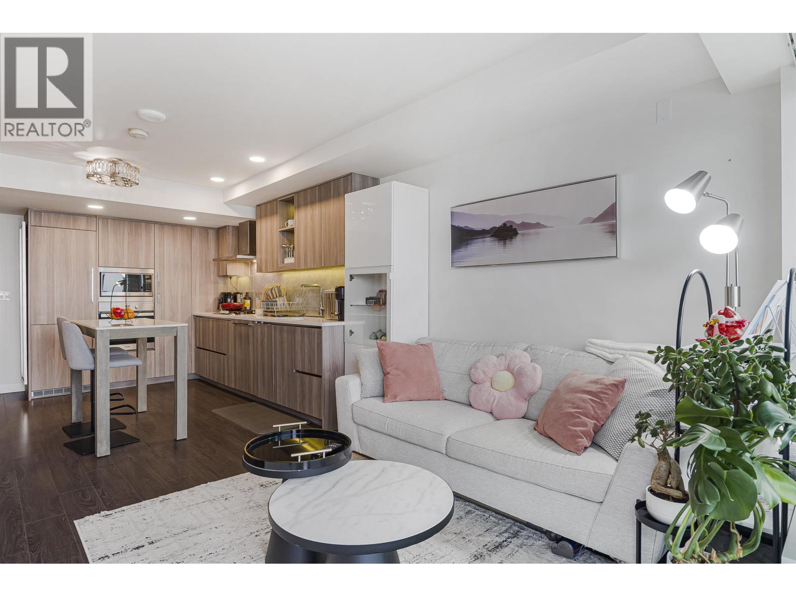 2505 433 MARINE Drive - photo 2