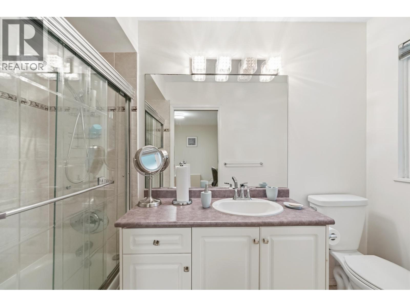 315 STEVENS DRIVE, West Vancouver