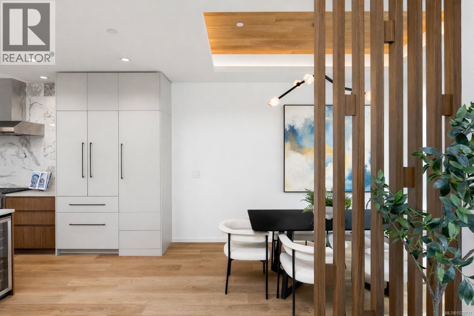 #201 2270 HARBOUR RD - 14