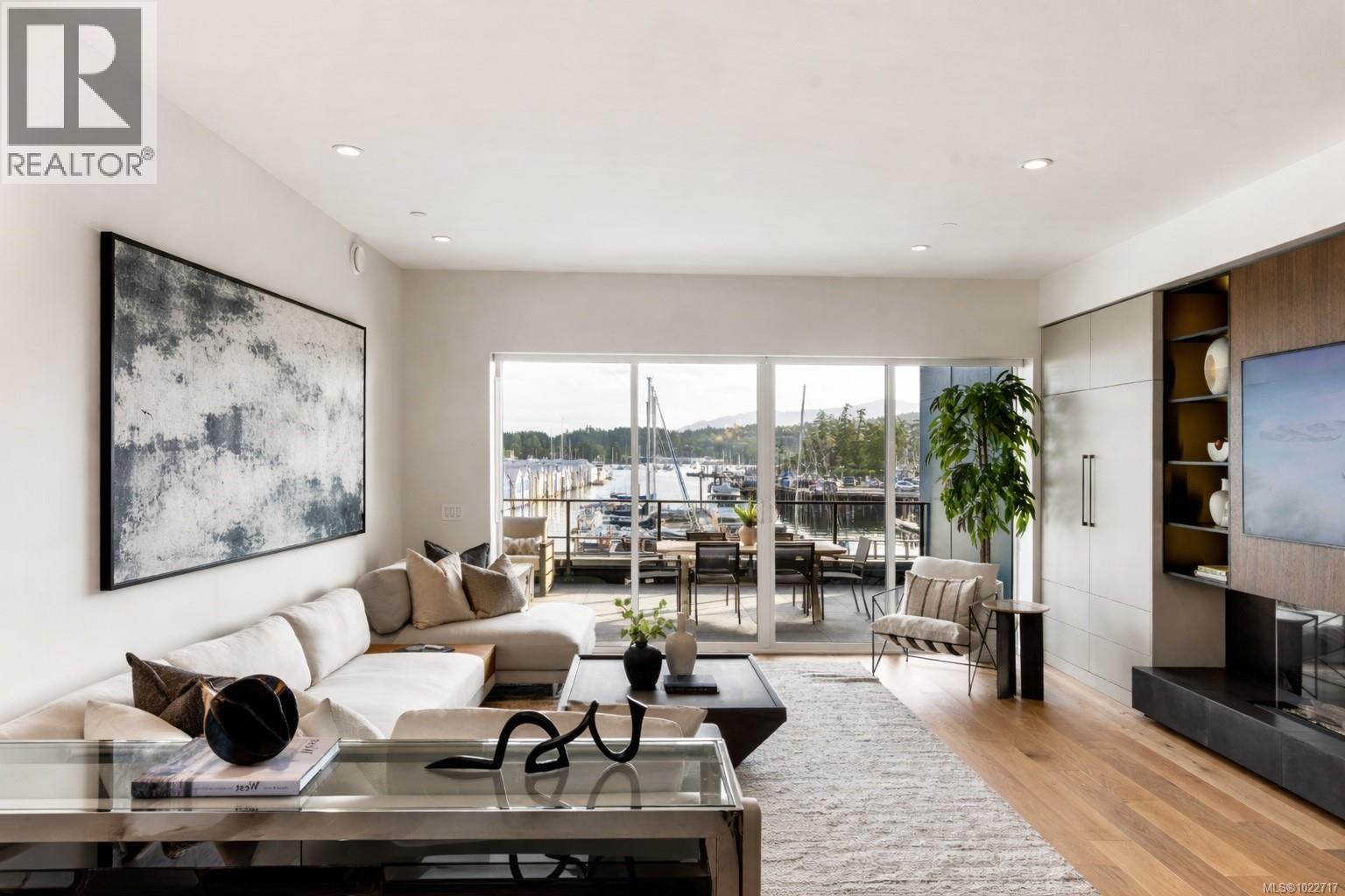 #201 2270 HARBOUR RD - 11