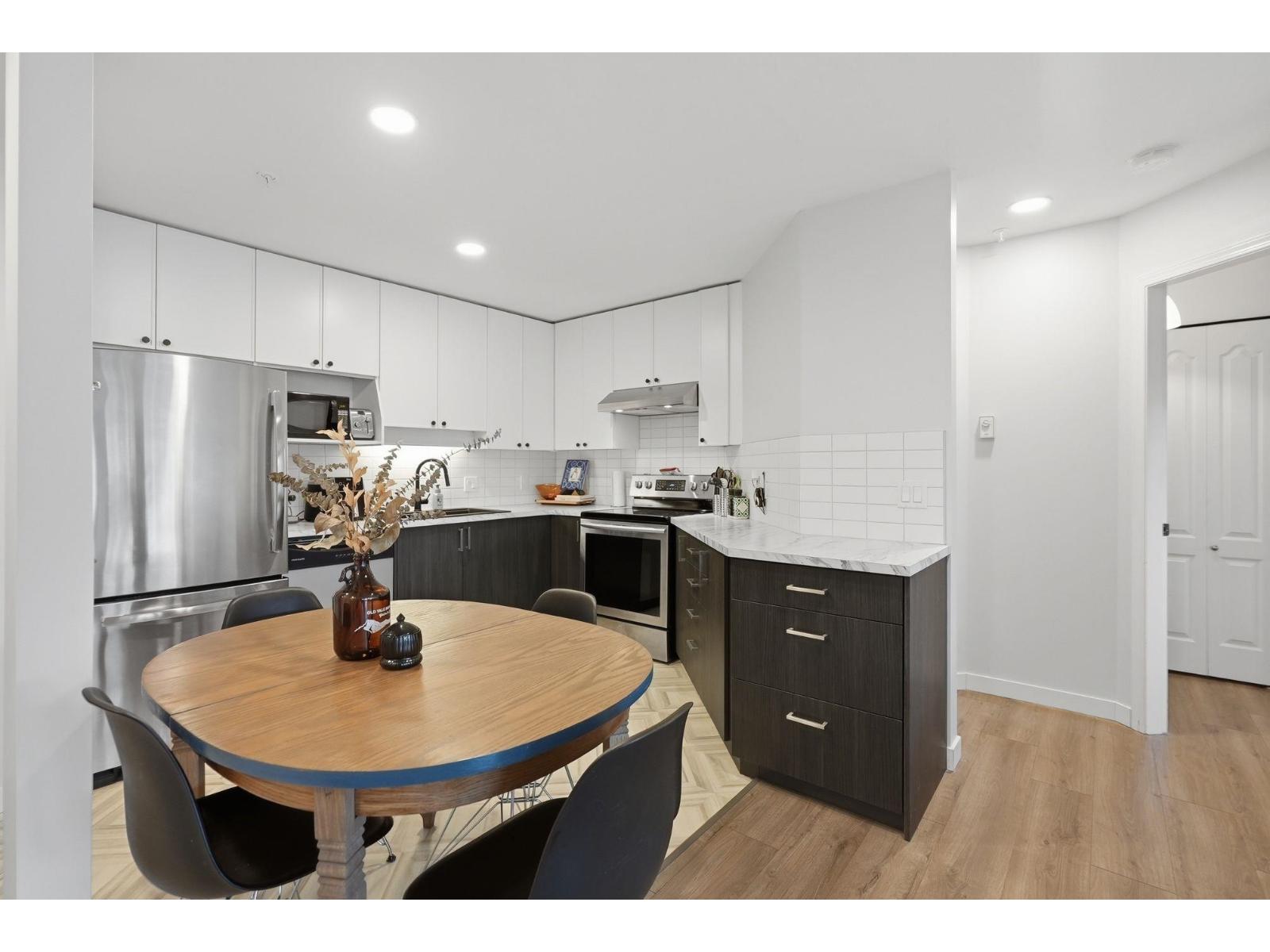 402 33738 KING ROAD, Abbotsford