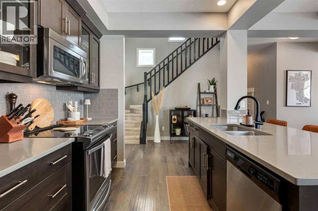 Single Family House for Sale in  Evansborough Hill NW Evanston Calgary 