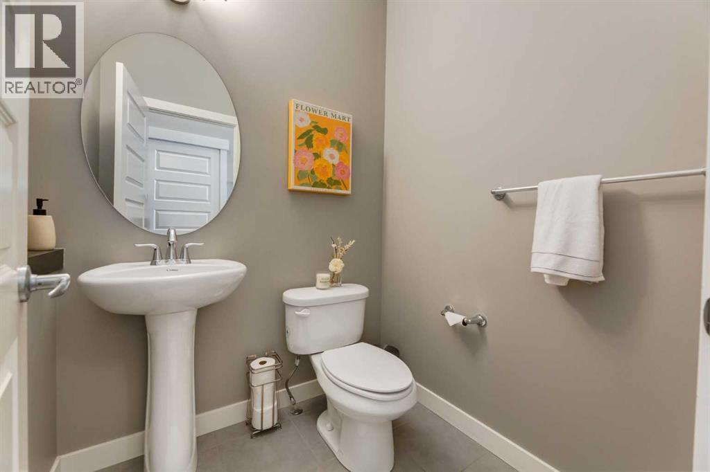 Single Family House for Sale in  Evansborough Hill NW Evanston Calgary 