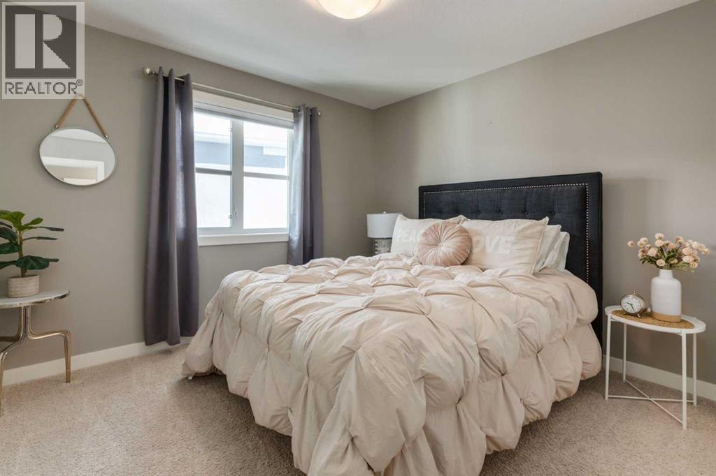 Single Family House for Sale in  Evansborough Hill NW Evanston Calgary 