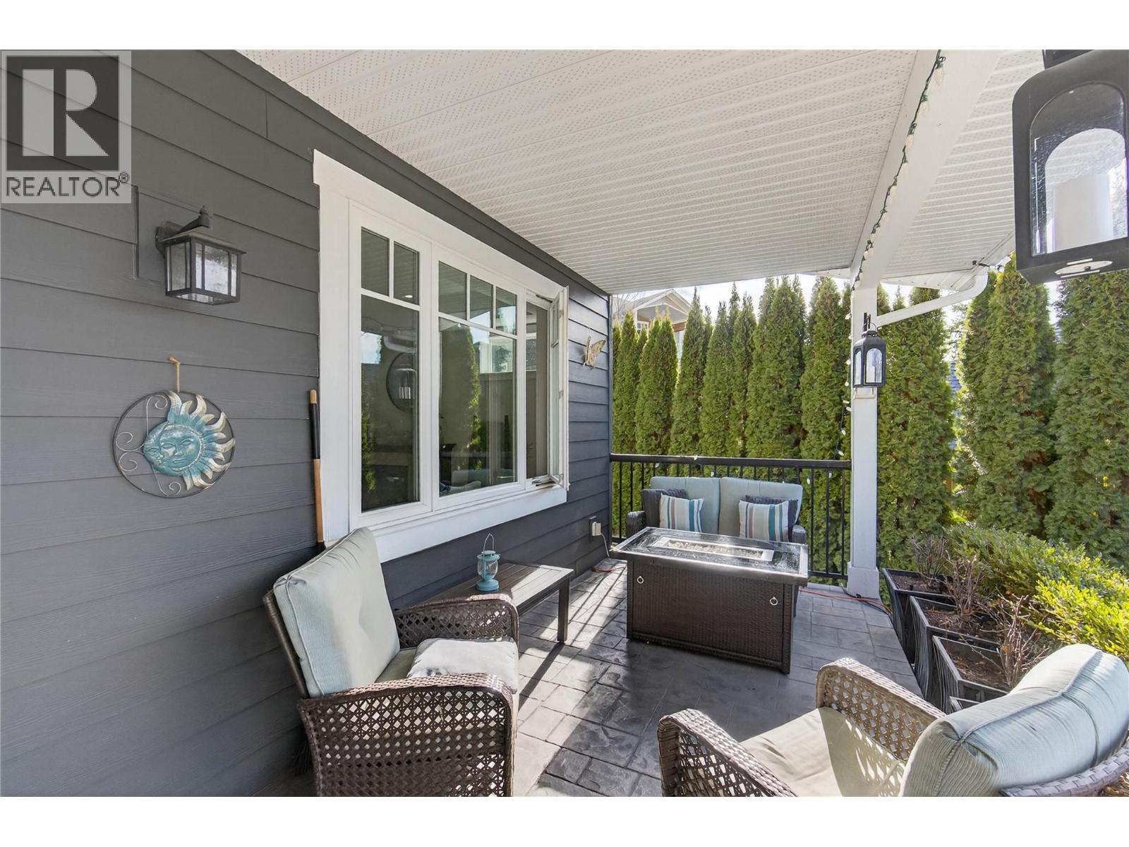 1270 7 AVENUE SE - 8