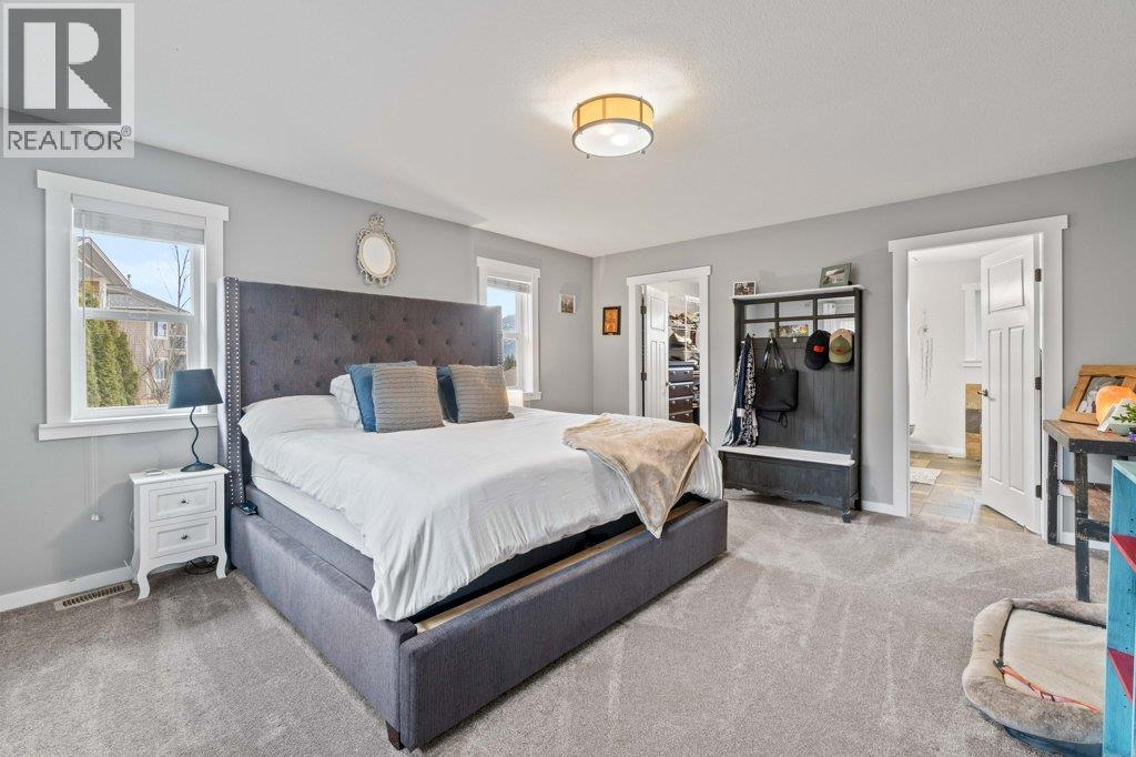 1270 7 AVENUE SE - 40