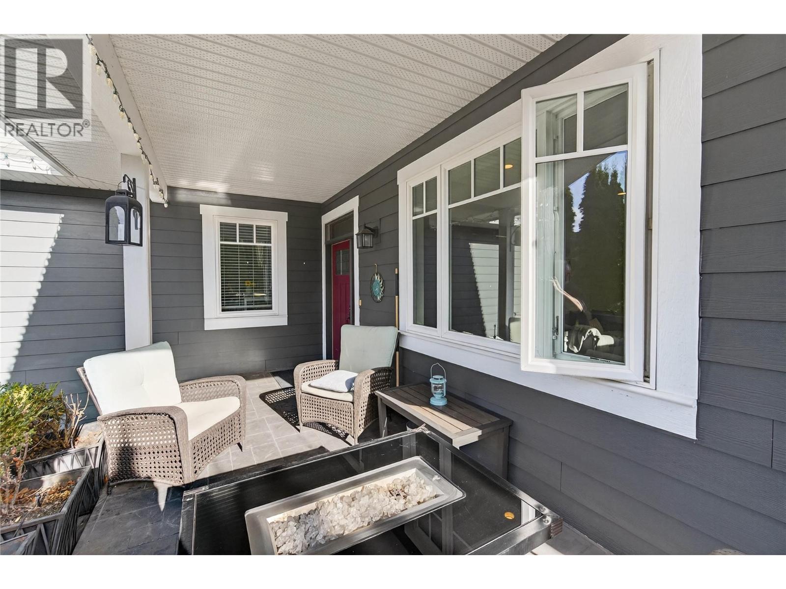 1270 7 AVENUE SE - 11