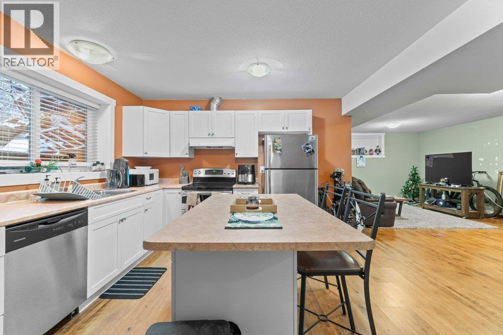 1270 7 AVENUE SE - 73