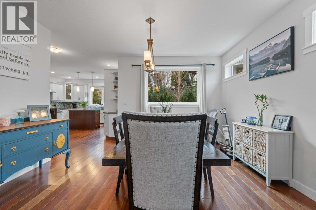 1270 7 AVENUE SE - 28