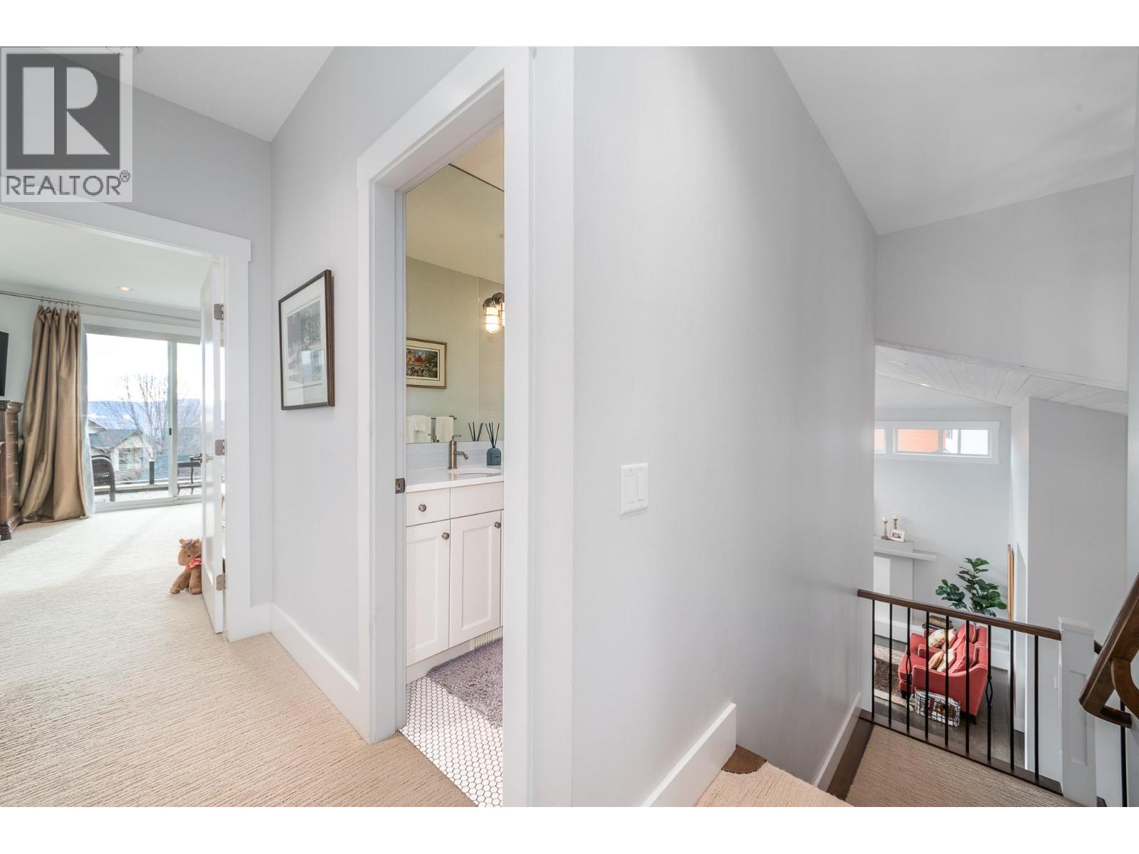 131 Skyland Drive, Kelowna