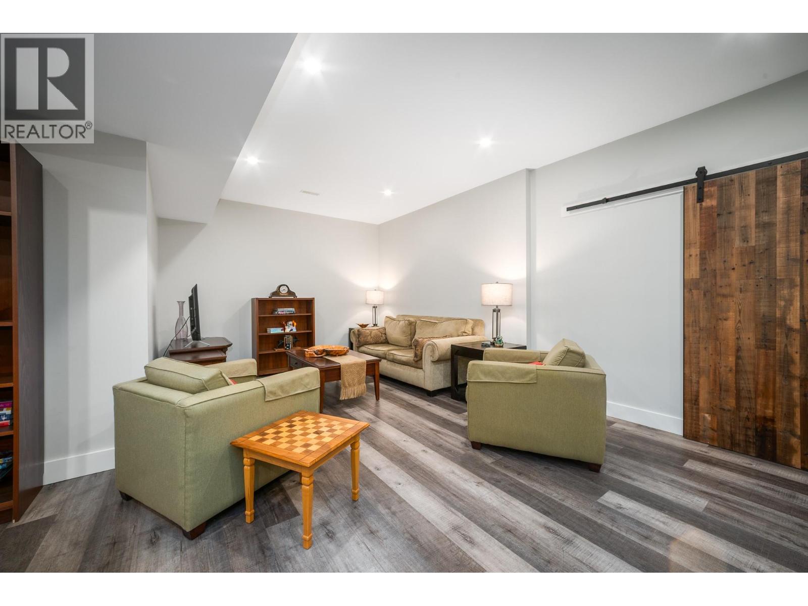 131 Skyland Drive, Kelowna