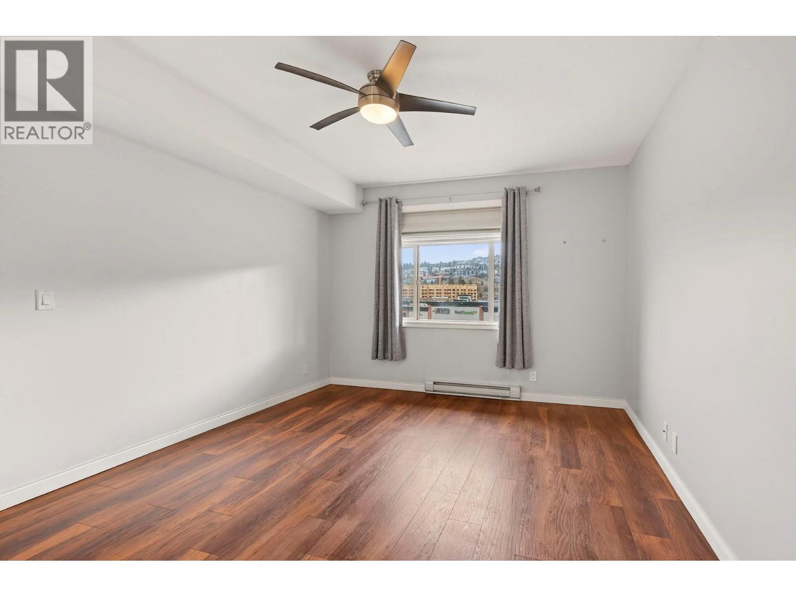 #302 1390 HILLSIDE DRIVE - 16