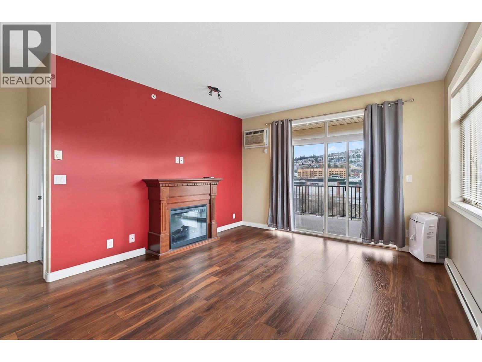 #302 1390 HILLSIDE DRIVE - Image 3