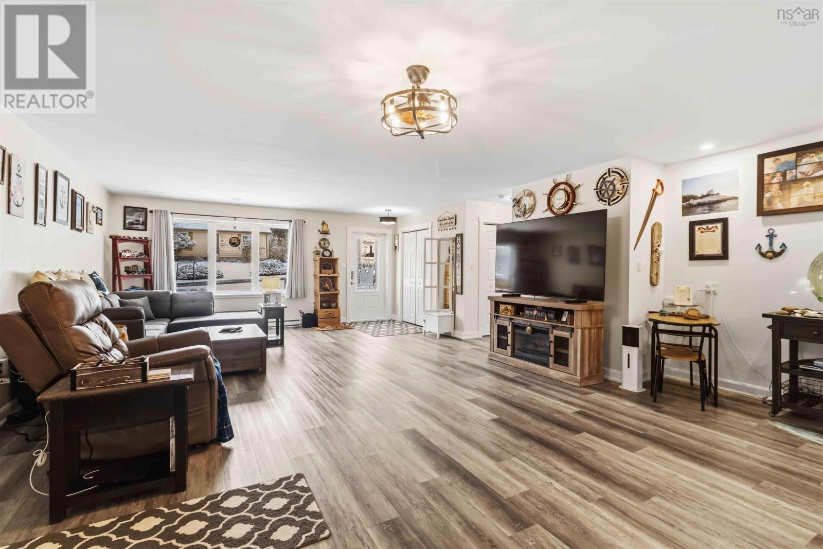 Property 12 of 36 of 22 Hillside Drive