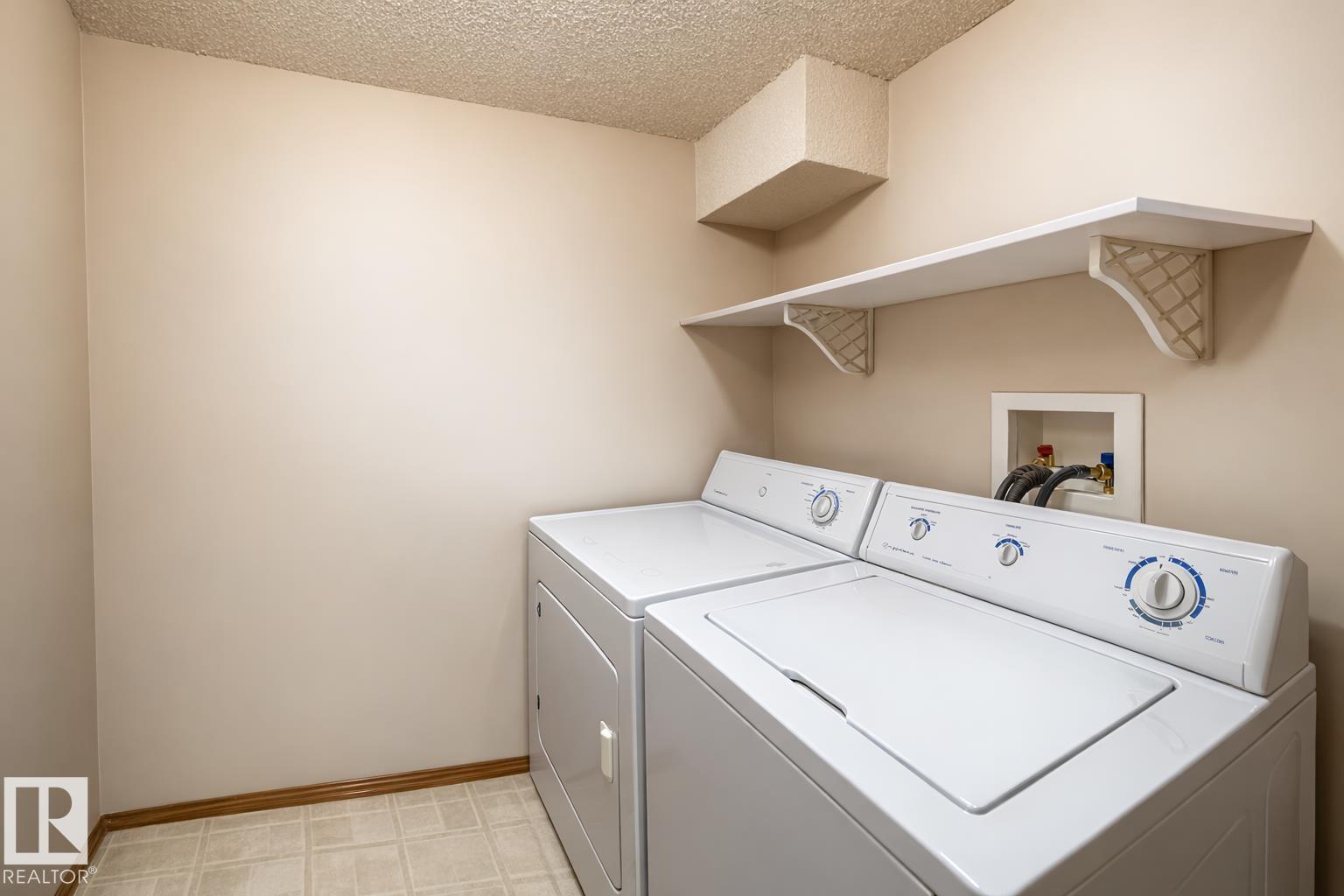 #205A 260 SPRUCE RIDGE RD, Spruce Grove