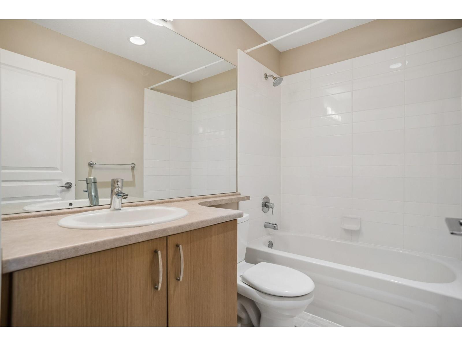 35 10415 DELSOM CRESCENT CRESCENT, Delta