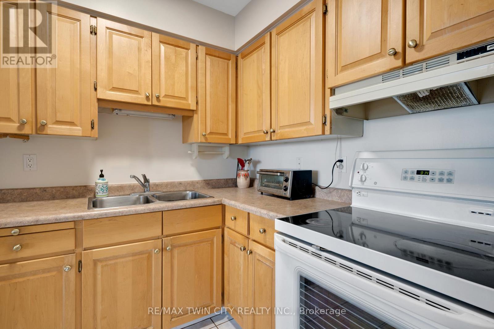 #708 24 MIDLAND DRIVE - 30