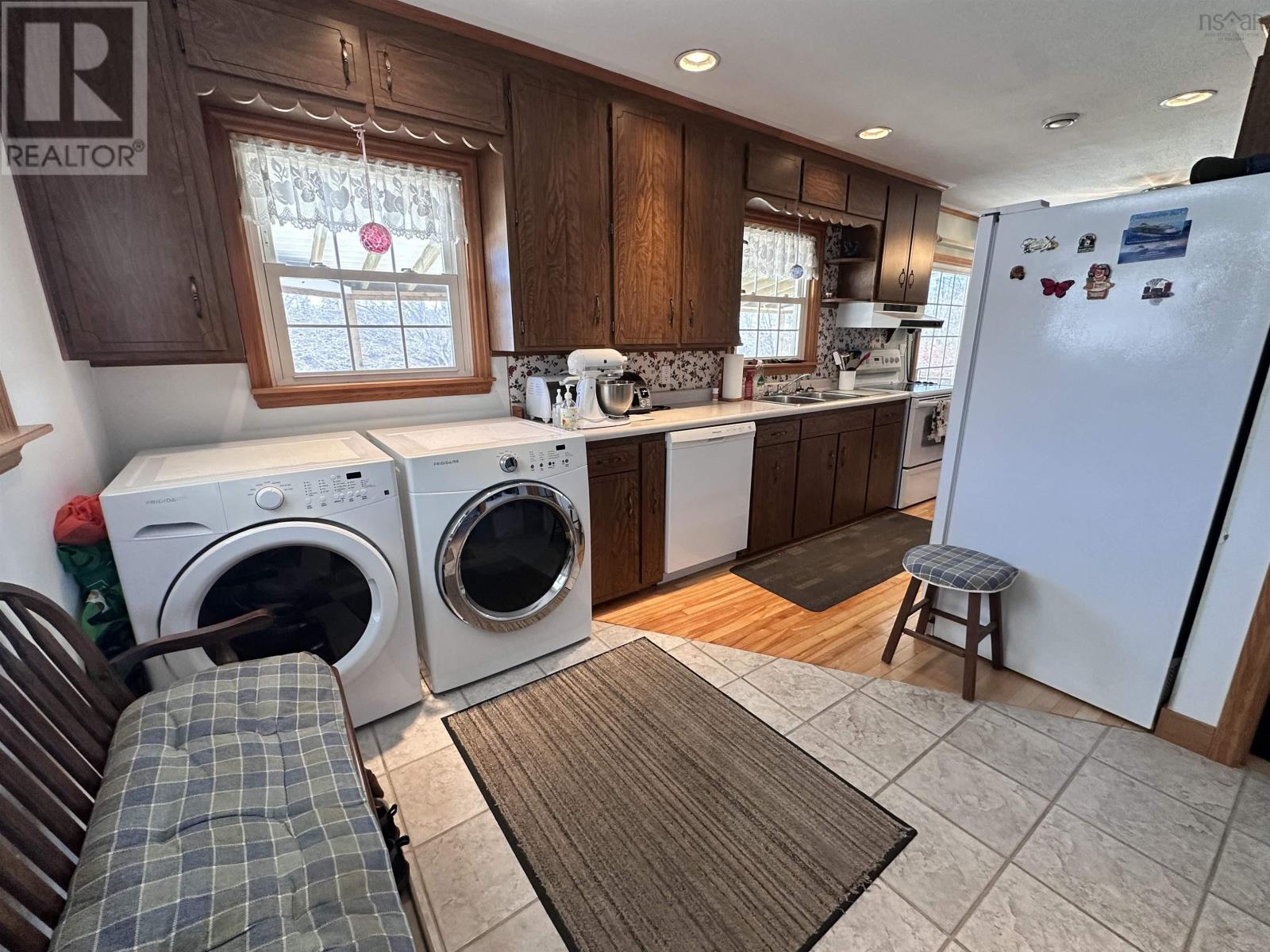 Property 10 of 34 of 46 Long Cove Road