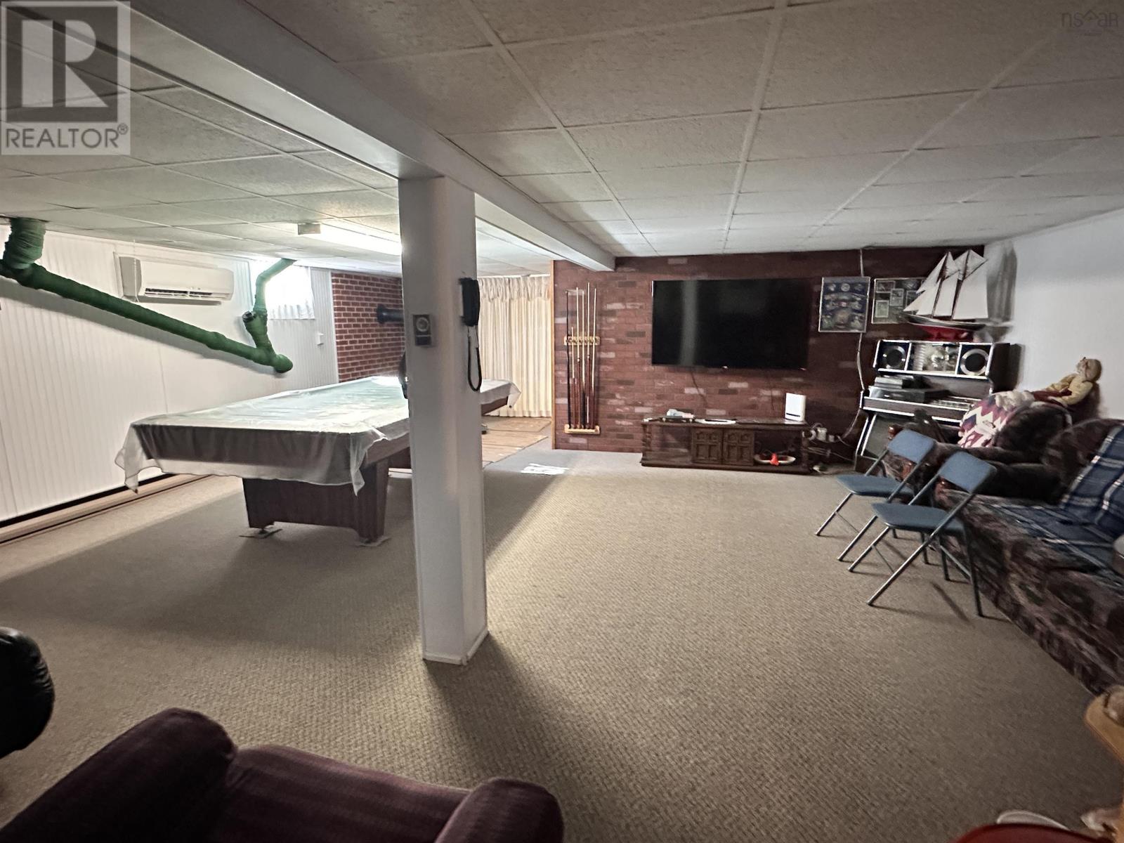 Property 24 of 34 of 46 Long Cove Road