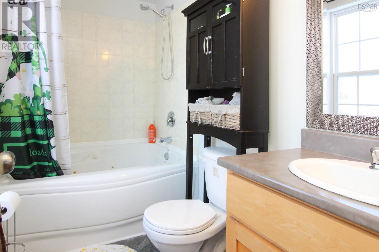 Property 32 of 34 of 122 Blainedale Drive