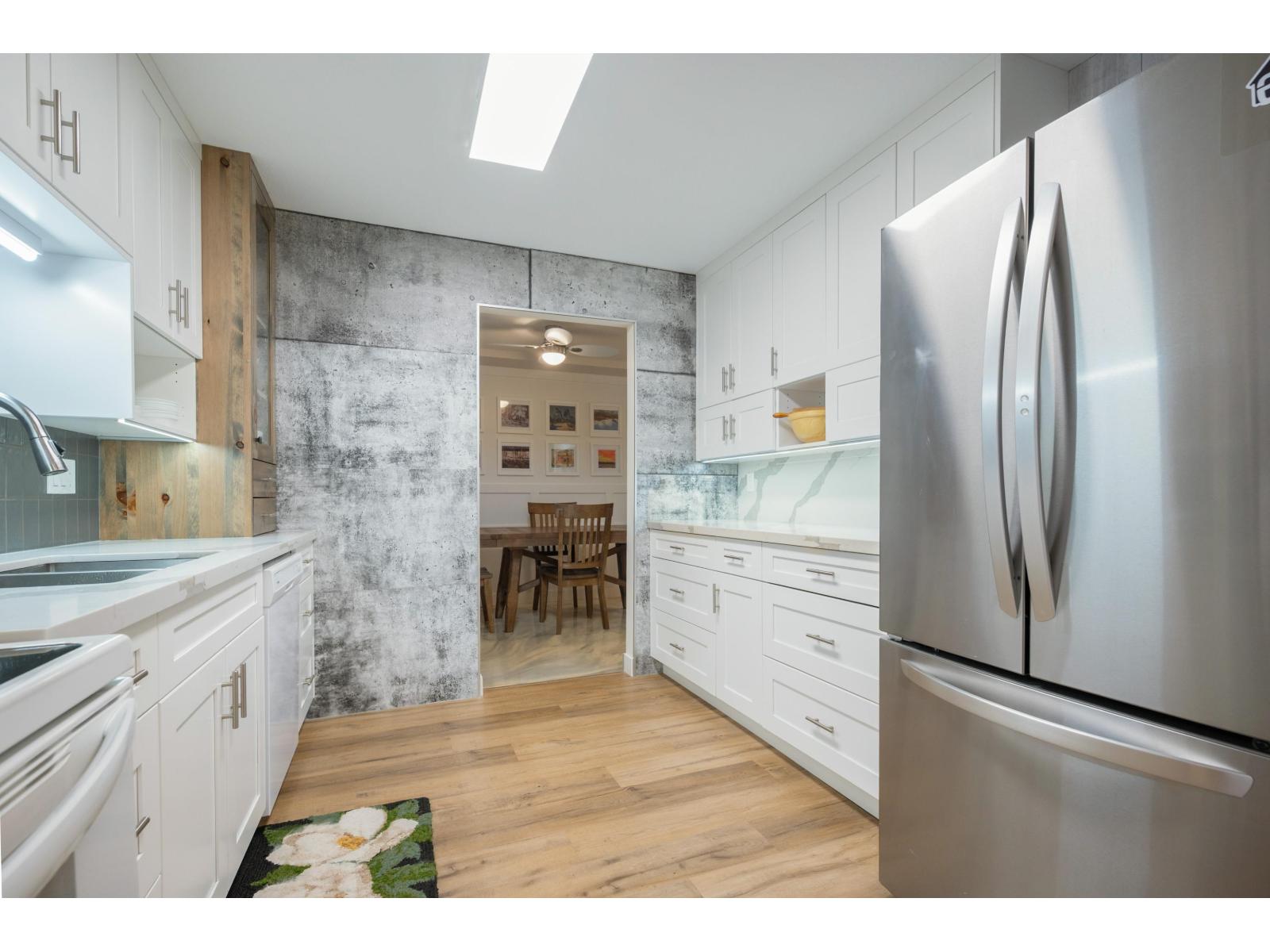 107 33375 MAYFAIR AVENUE, Abbotsford