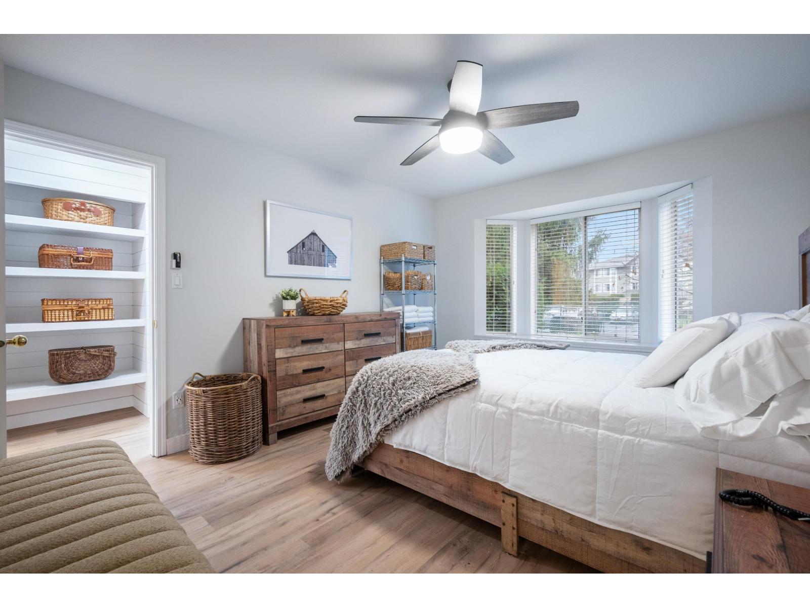 107 33375 MAYFAIR AVENUE, Abbotsford