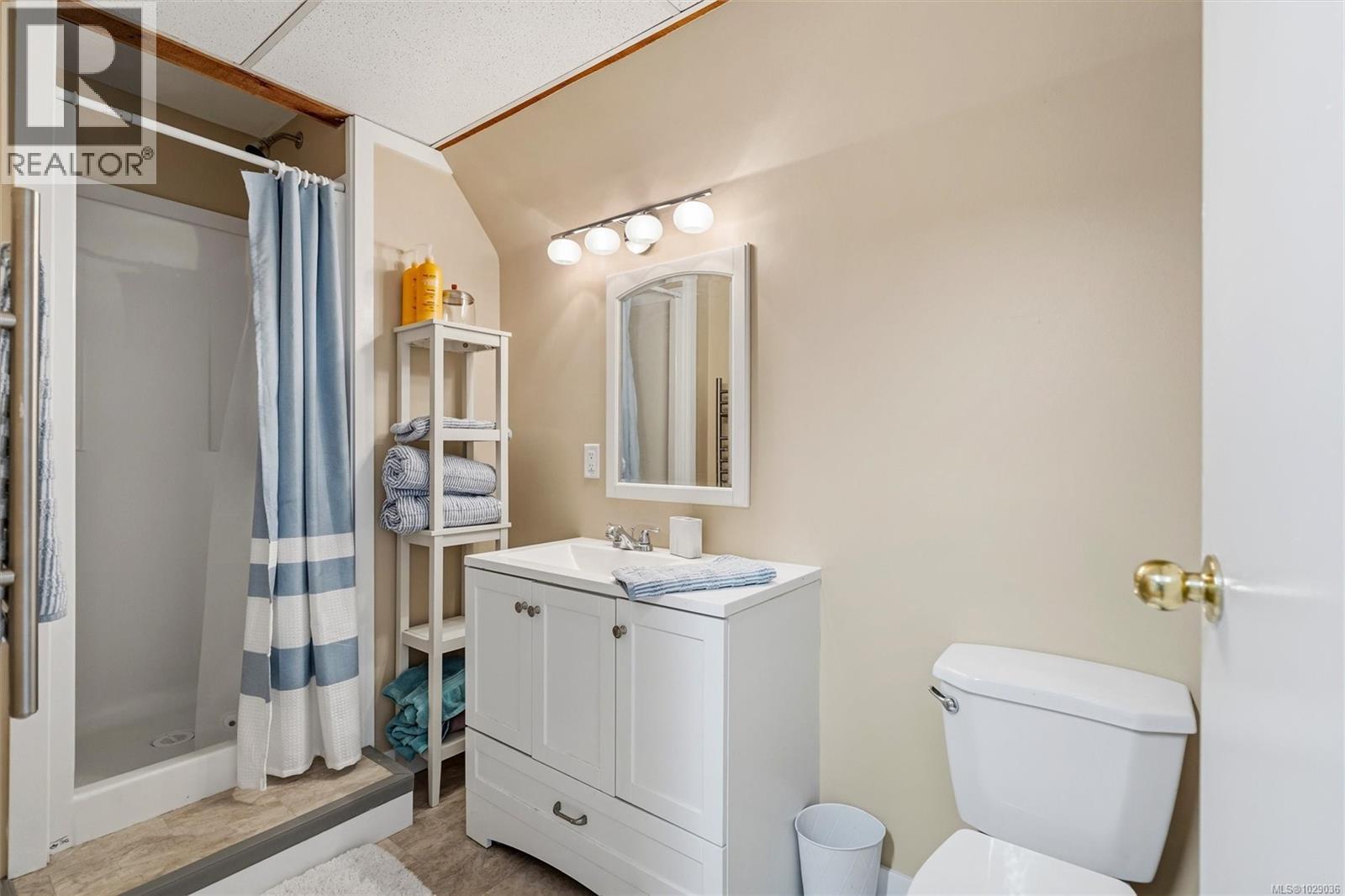  6648 Rey Road, Central Saanich