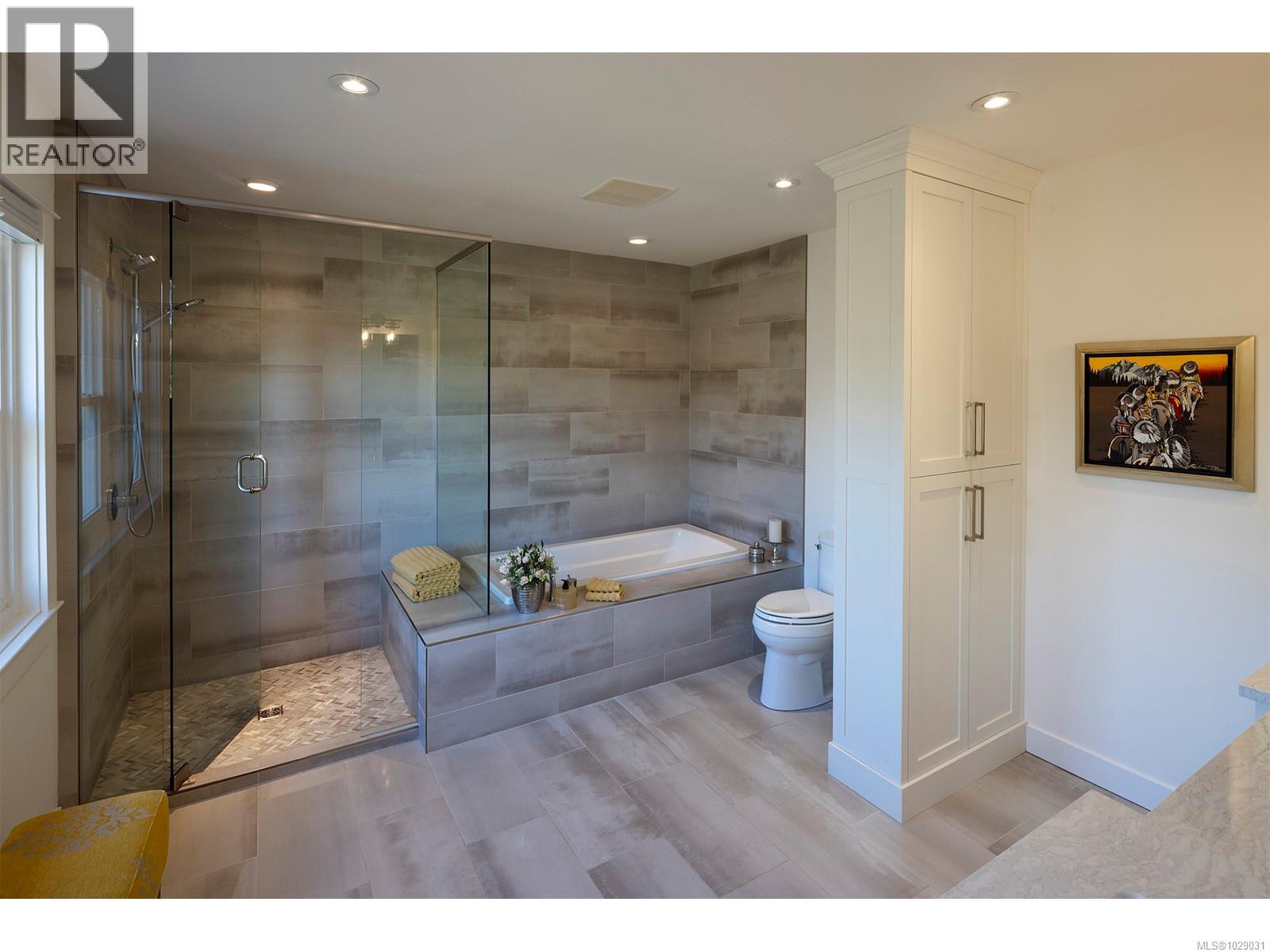  3150 Norfolk Road, Oak Bay