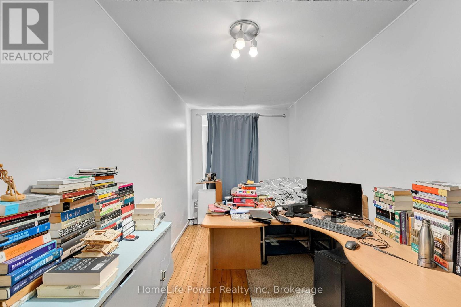 207 WELLINGTON STREET - 14